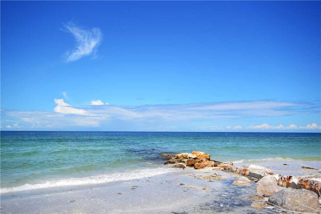 Sand Pearl 1406, 2 Bedrooms, Diamond Rated, Pool, Gym, Sleeps 6 Clearwater Beach Exterior photo
